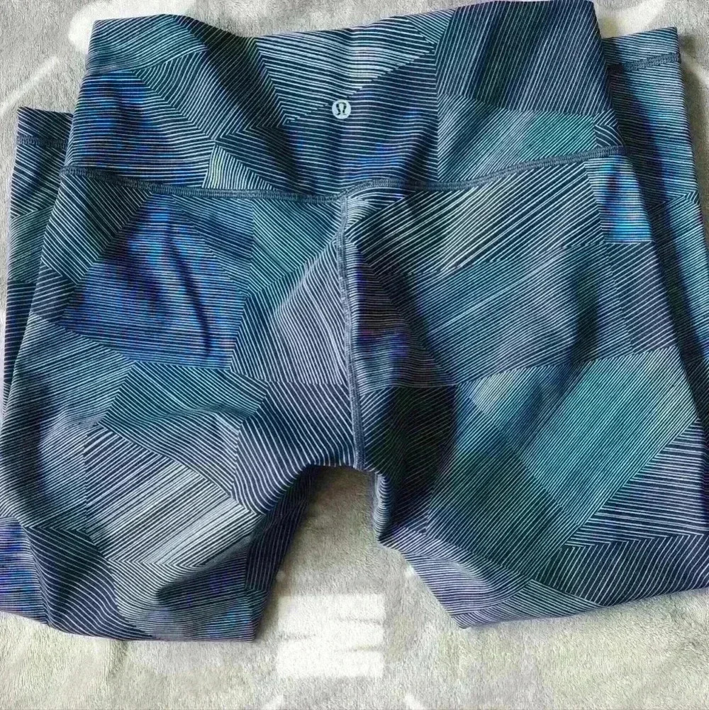 Lululemon Speed Up Crop Leggings Etch Hail Midnight Navy - Picture 2 of 6